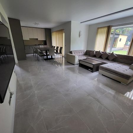 Vomikay Villa Tallinn Bagian luar foto
